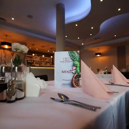 Nova Stodola Hotel Klomnice